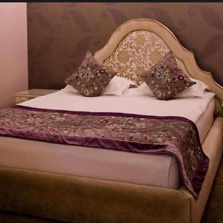 Hotel Goya Collection Targu Jiu Luaran gambar