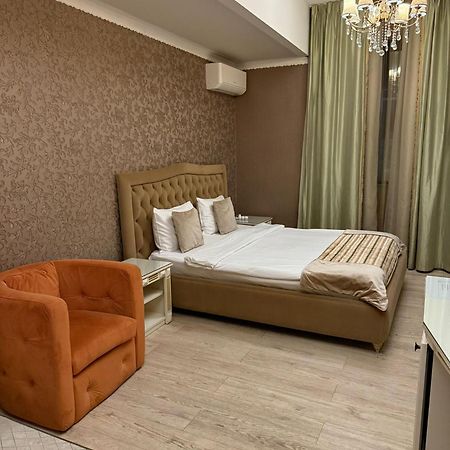 Hotel Goya Collection Targu Jiu Luaran gambar