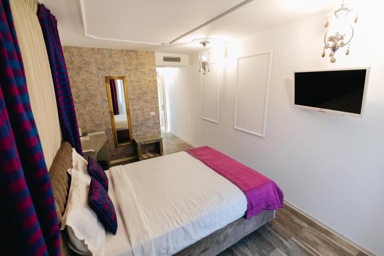 Hotel Goya Collection Targu Jiu Luaran gambar