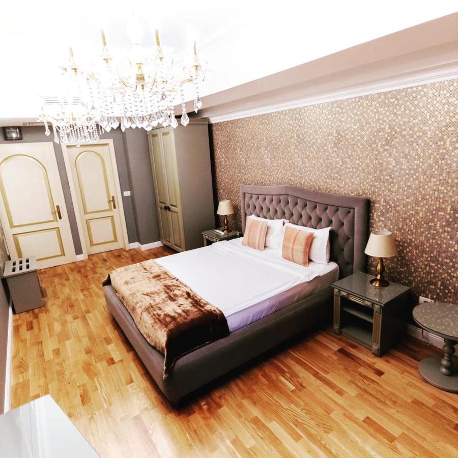 Hotel Goya Collection Targu Jiu Luaran gambar