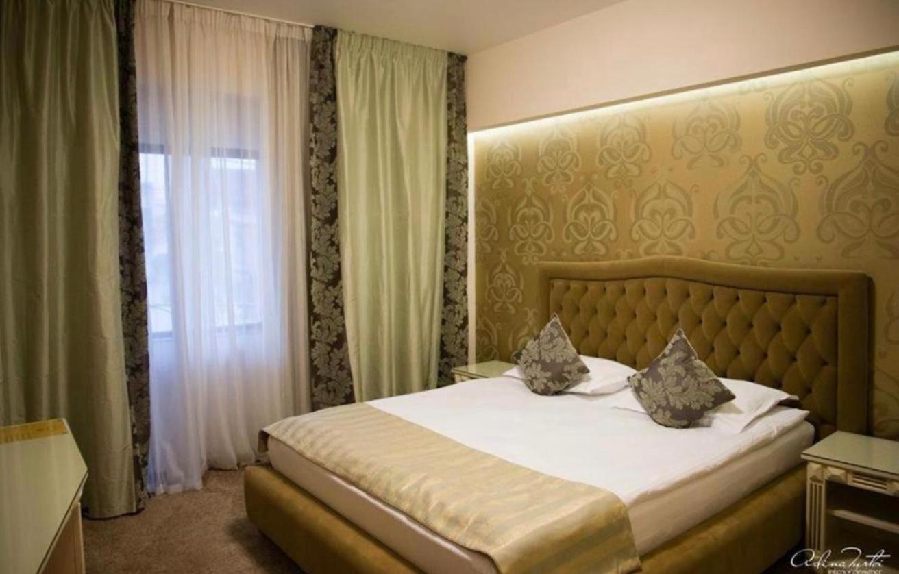 Hotel Goya Collection Targu Jiu Luaran gambar
