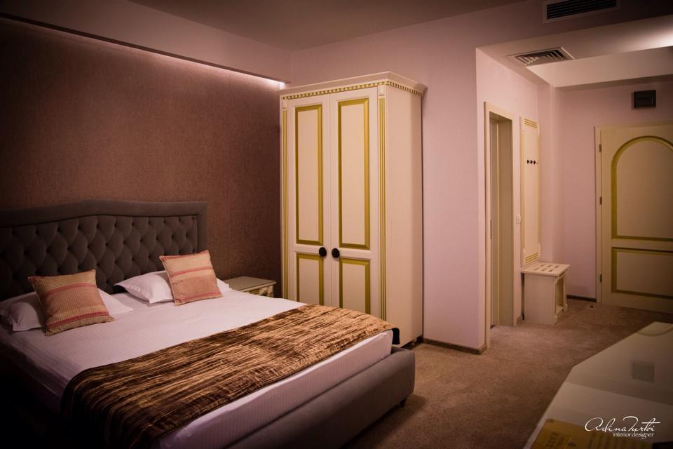 Hotel Goya Collection Targu Jiu Luaran gambar