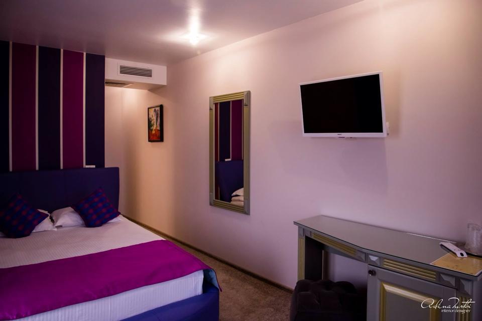 Hotel Goya Collection Targu Jiu Luaran gambar