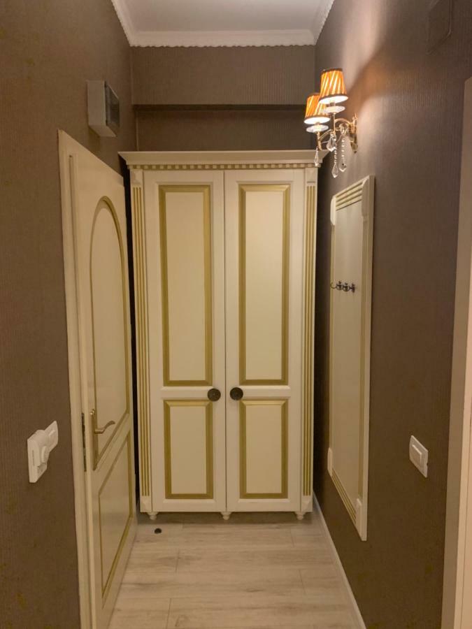 Hotel Goya Collection Targu Jiu Luaran gambar